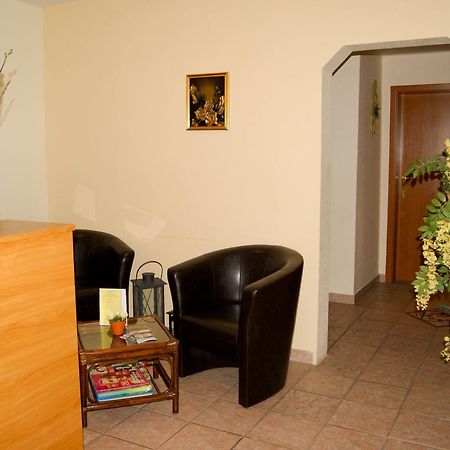 Hotel Schonunger Bucht Waigolshausen Ngoại thất bức ảnh