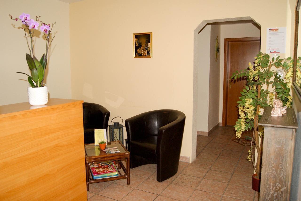 Hotel Schonunger Bucht Waigolshausen Ngoại thất bức ảnh