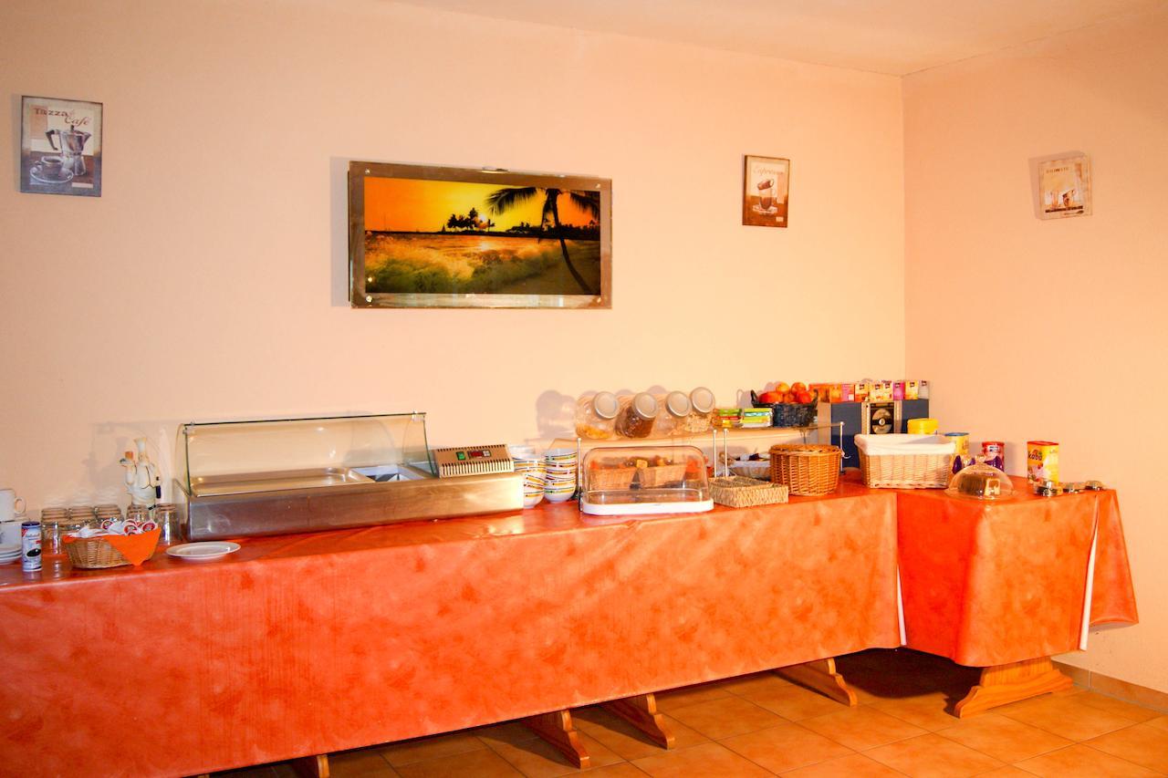 Hotel Schonunger Bucht Waigolshausen Ngoại thất bức ảnh