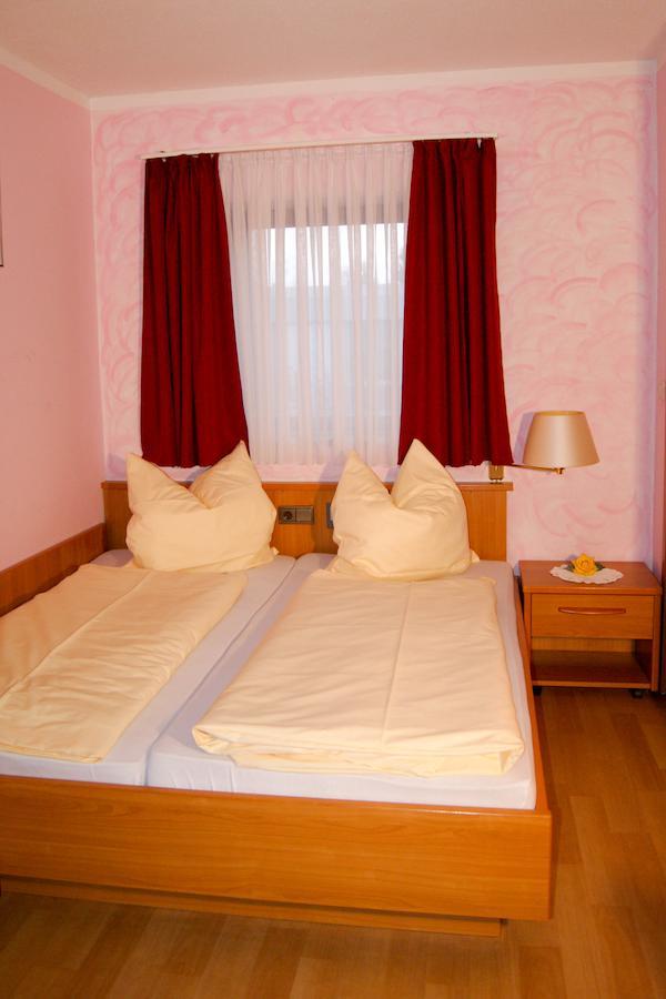 Hotel Schonunger Bucht Waigolshausen Phòng bức ảnh
