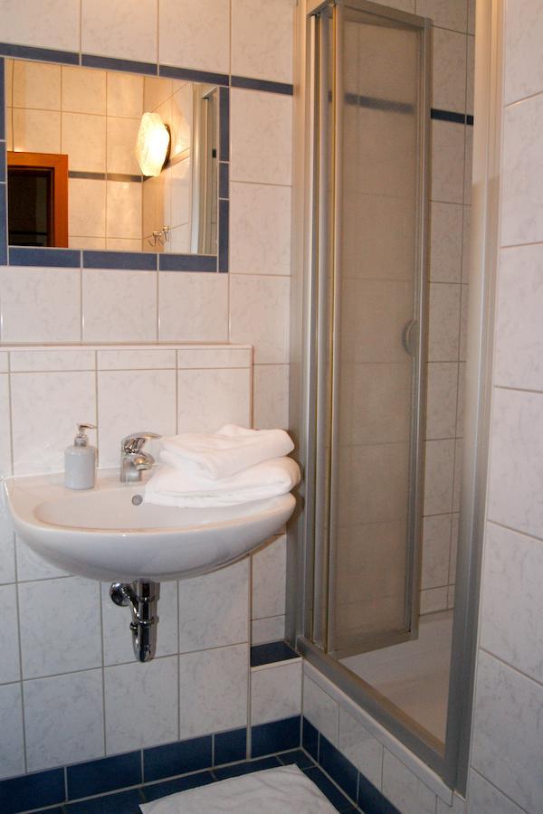 Hotel Schonunger Bucht Waigolshausen Phòng bức ảnh